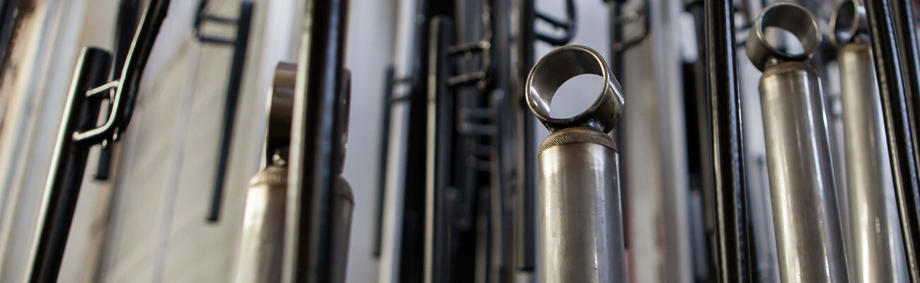 Foto de esboços de amortecedores, da ZF Friedrichshafen