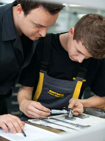 Formação como mecânico industrial